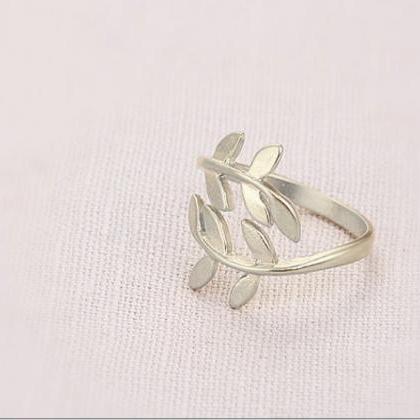 Bay Leaf Knuckle Ring - Laurel Leaf Ring - Leaf..
