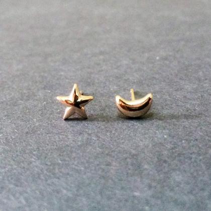 Star And Moon Stud Earrings - Star Earrings - Moon..